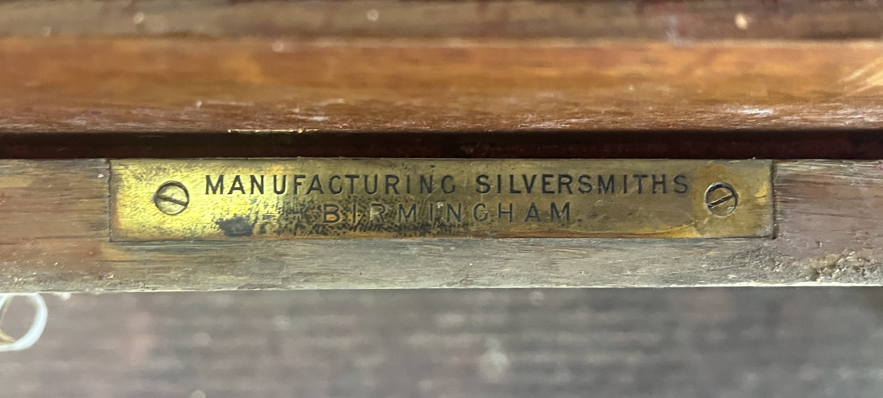 Large Elkington & Co Silversmiths lock box - Approx size: W: 81cm D: 57cm H: 57cm - Image 4 of 5