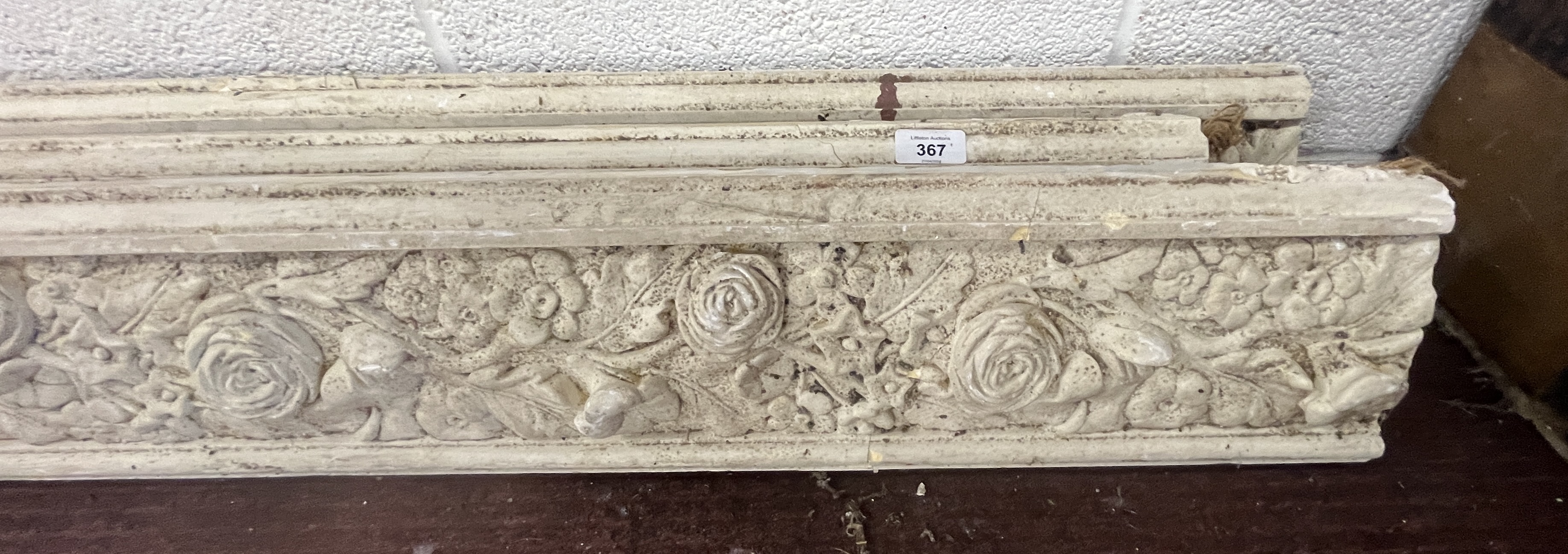 Collection of antique plaster moldings - Image 2 of 2