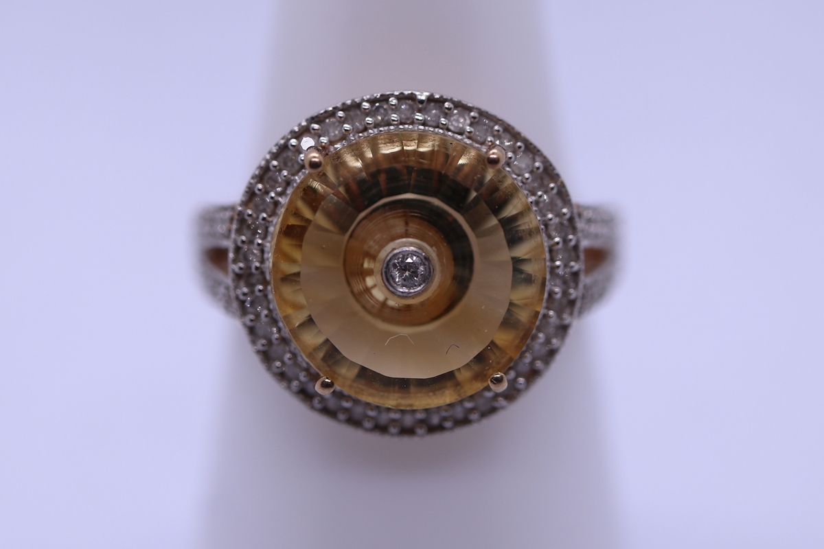 9ct gold unusual diamond and citrine set ring - Size N - Image 3 of 3