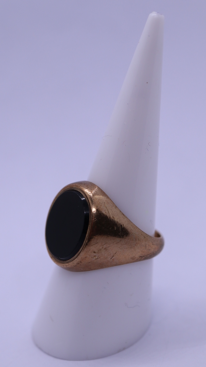 9ct gold signet ring - Size P« - Image 2 of 3