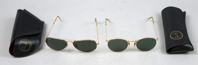 2 pairs of Ray Ban sunglasses