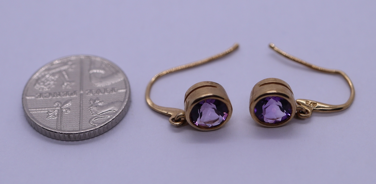 9ct gold amethyst drop earrings - Image 2 of 2