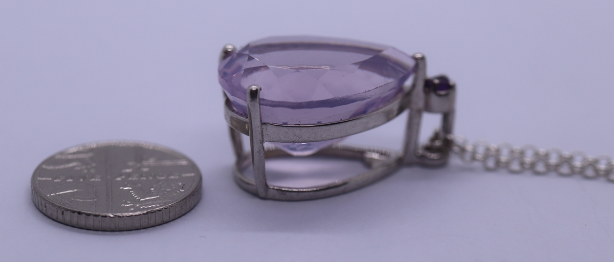 Silver and amethyst pendant on chain - Image 3 of 3