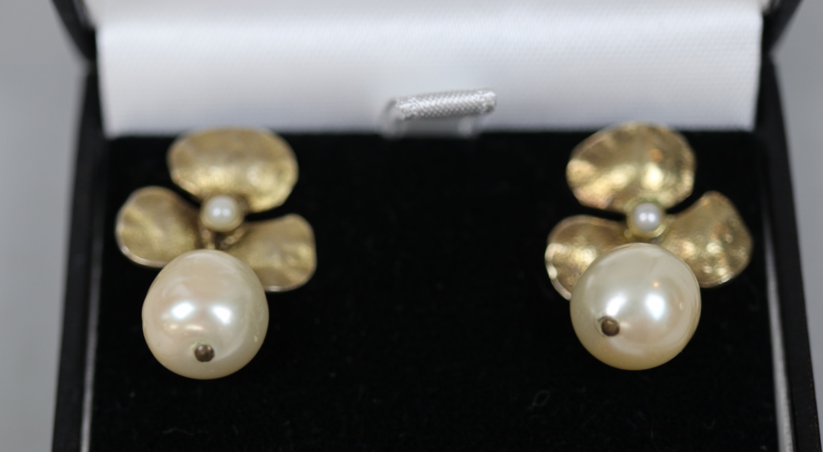 18ct gold on silver pearl set earrings - Image 2 of 2
