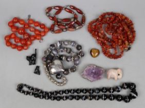 Banded agate & facet cut agate necklaces together with 3 carnelian necklaces, amethyst, crystal etc