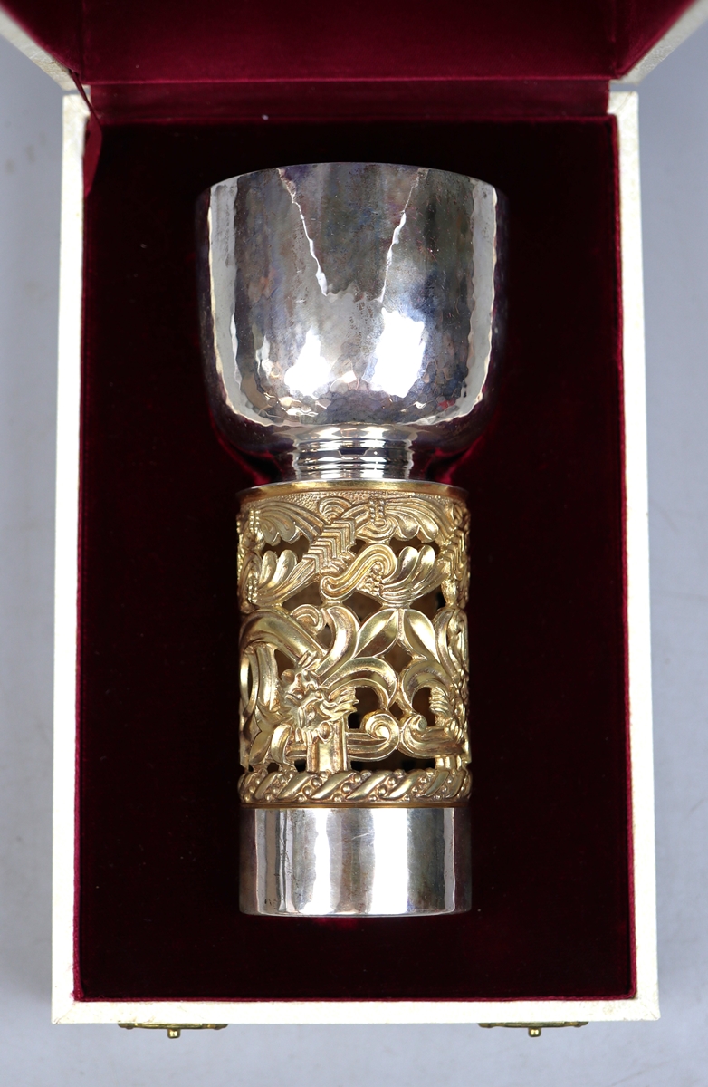 Aurum boxed hallmarked silver and gold plated Hereford Cathedral Goblet - Approx 17cm tall - Image 2 of 7