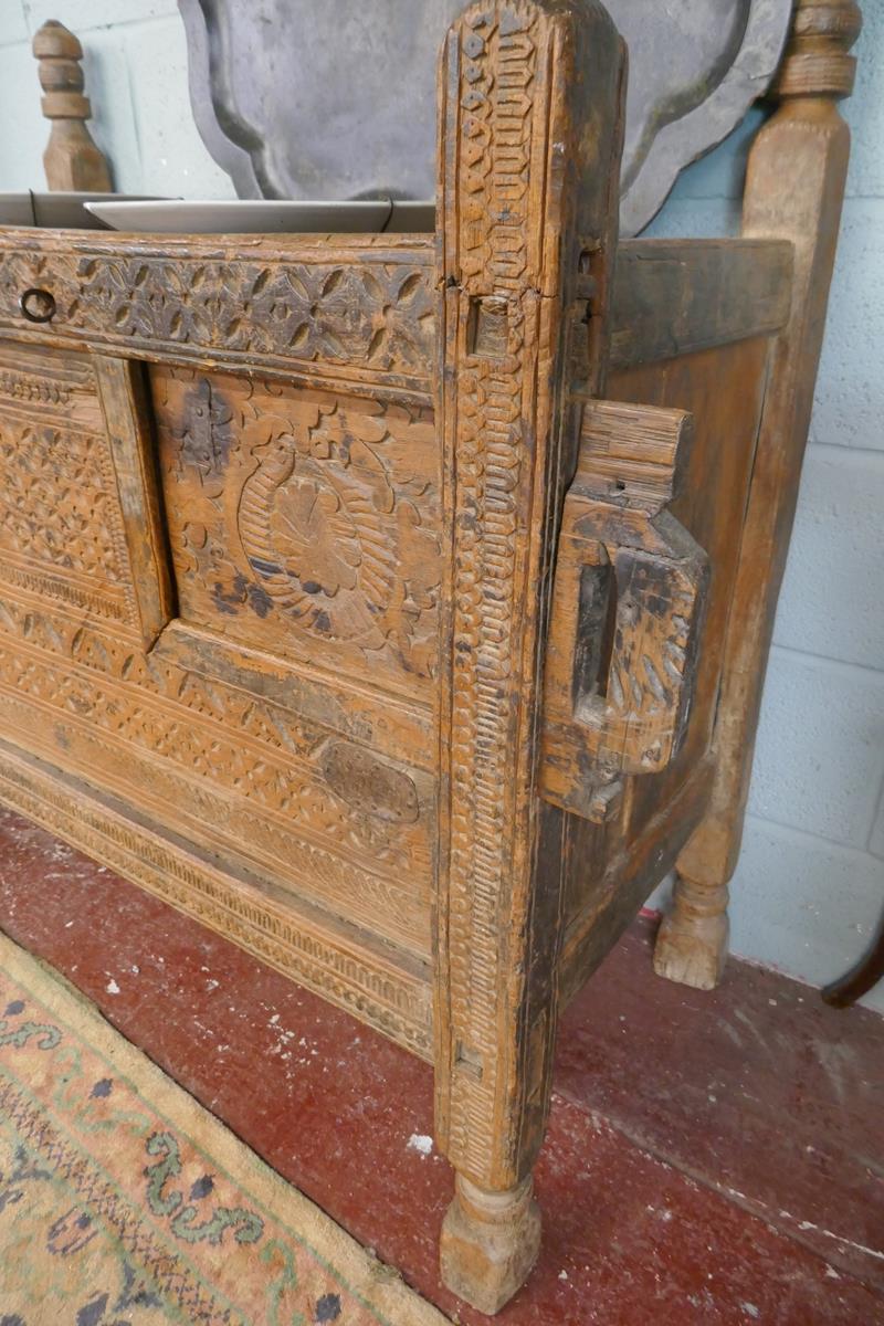 Carved antique Indian dowry chest - Approx size: W: 125cm D: 53cm H: 116cm - Image 3 of 6