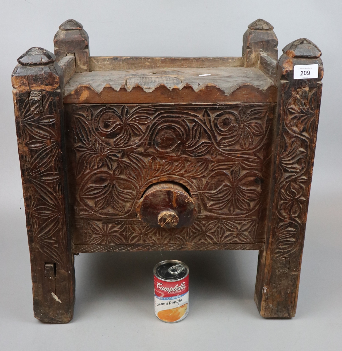 Antique carved Indian chest - Approx size: W: 49cm D: 36cm H: 53cm - Image 2 of 4