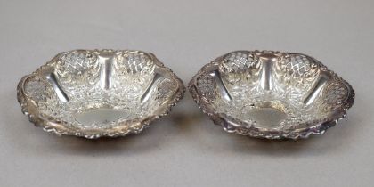 Pair of hallmarked silver pierced bon bon dishes Birmingham 1900 - Approx weight 103g