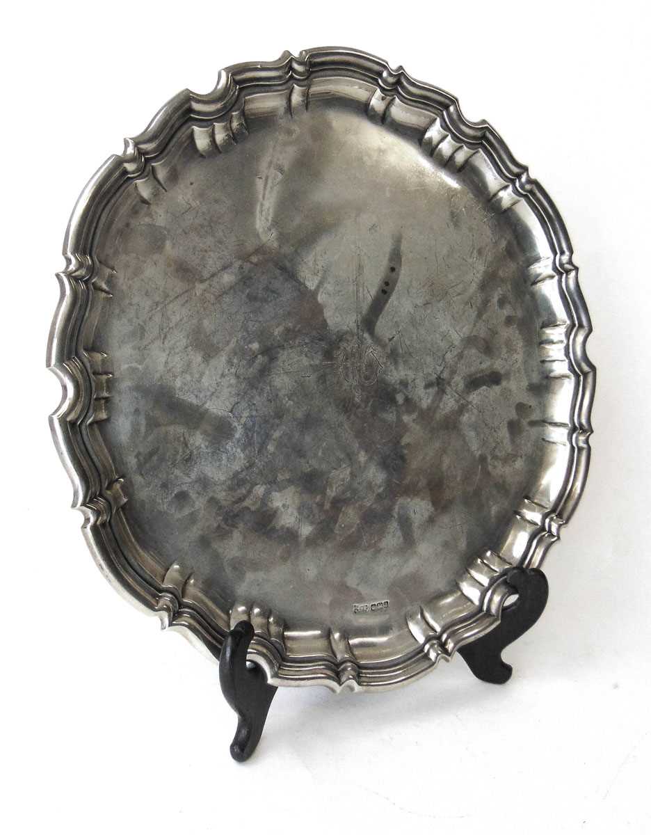 A George V silver salver with piecrust rim and central monogram. Hallmarked for Sheffield 1918, - Image 2 of 2