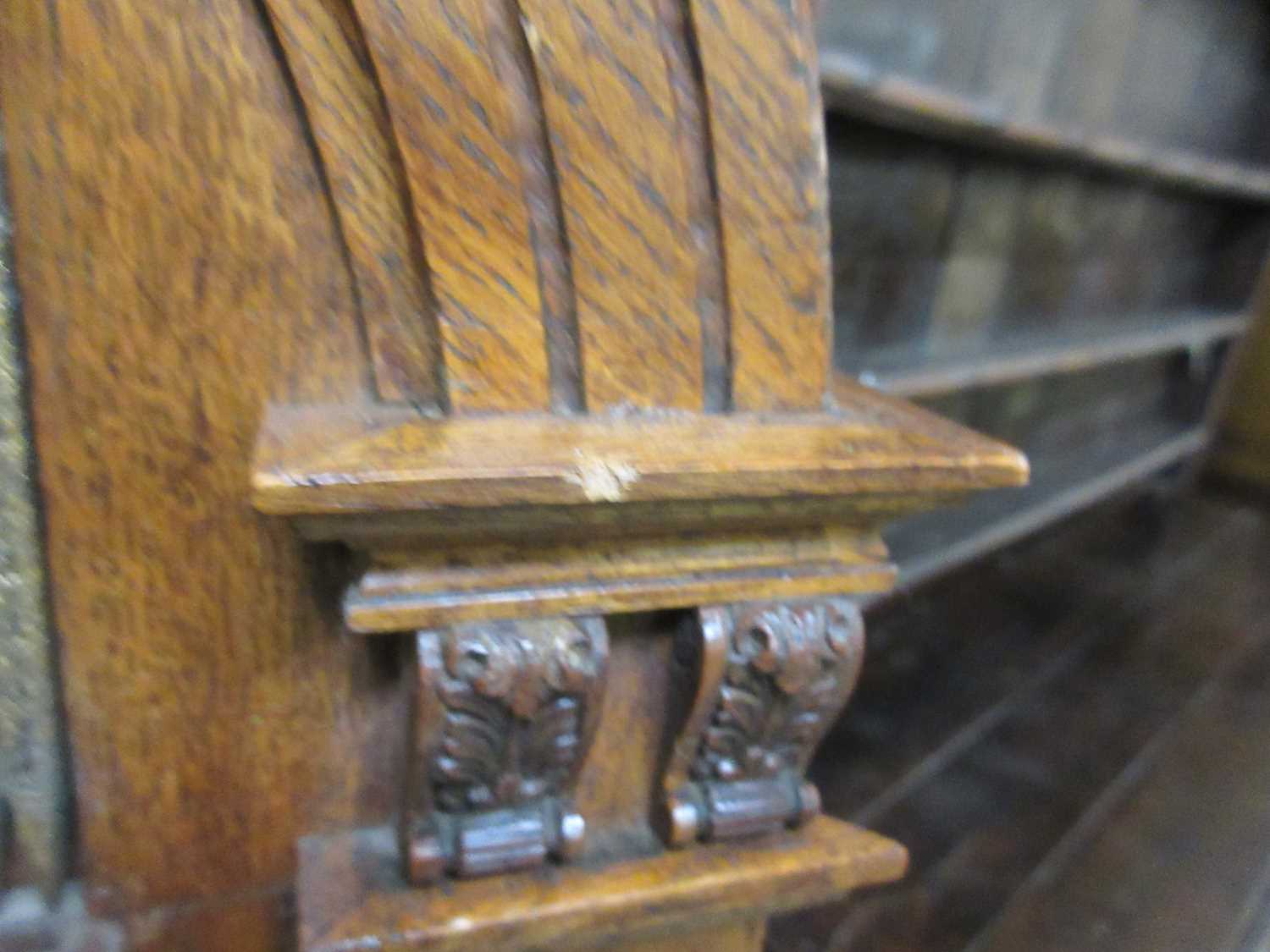 A late 19th century oak 'Church Organ' mantel clock. The top modelled as a pipe organ above reeded - Image 14 of 16