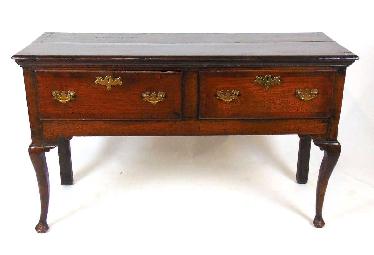 An 18th century oak and mahogany crossbanded dresser, the two plank top with moulded edge above - Image 2 of 26