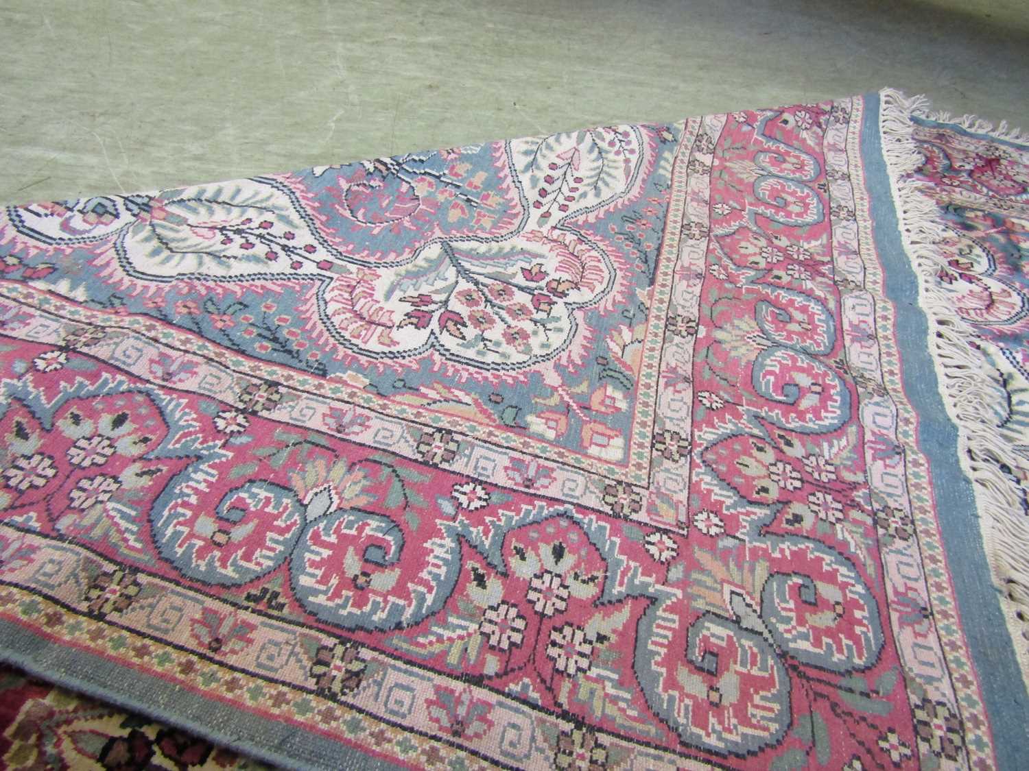 An Indian Tabriz style mercerised cotton rug, with central red and cream medallion against a pale - Image 4 of 5