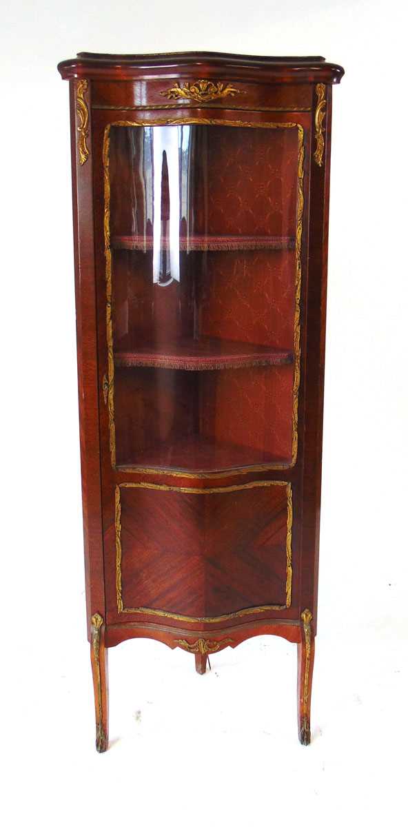 An early 20th century French Louis XV style serpentine fronted corner vitrine, with gilt metal - Image 2 of 4