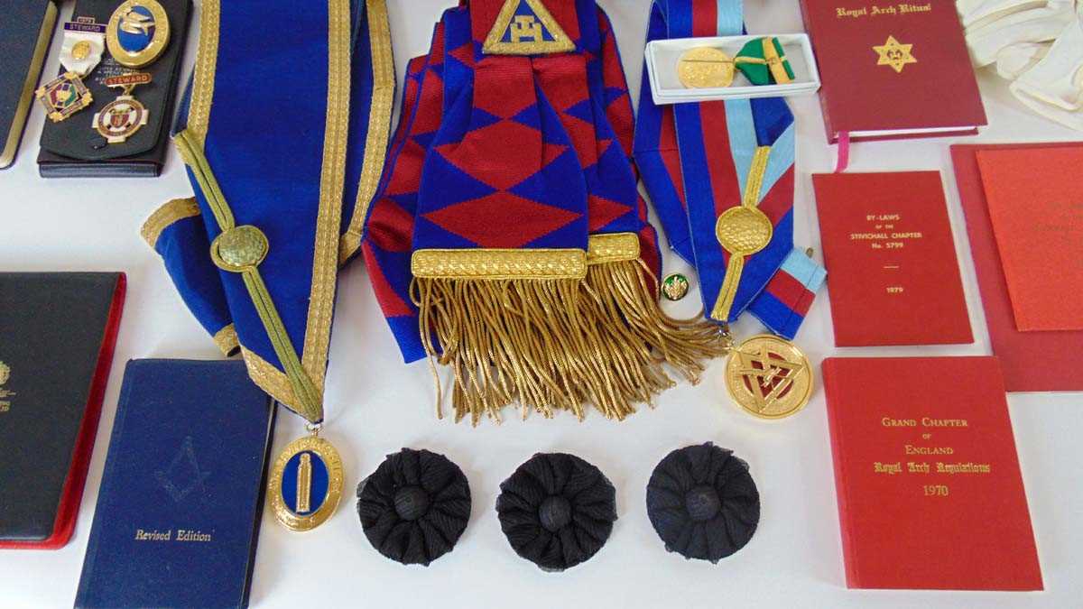 A collection of Masonic regalia, principally Warwickshire, to include numerous silver and silver - Image 9 of 13