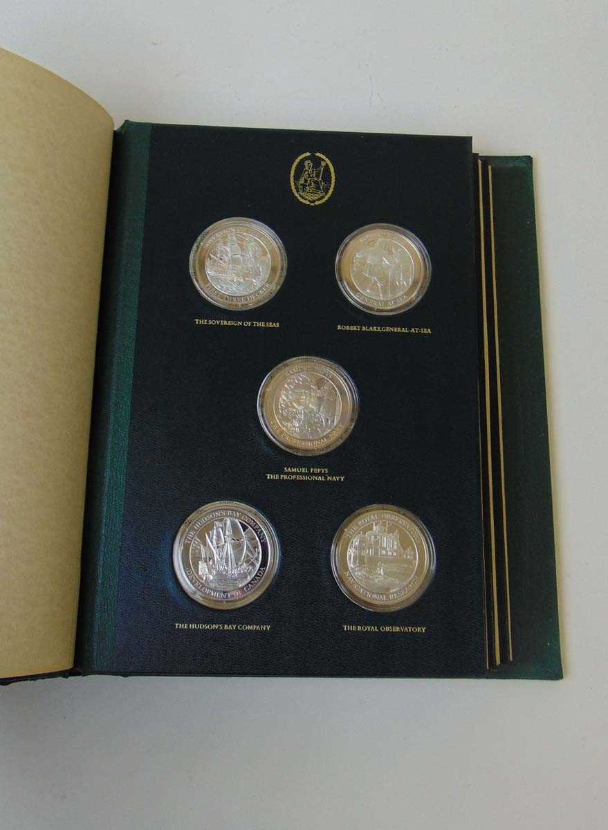 John Pinches, an album of twenty-five sterling silver medallions, 'The Mountbatten Medallic - Image 4 of 6