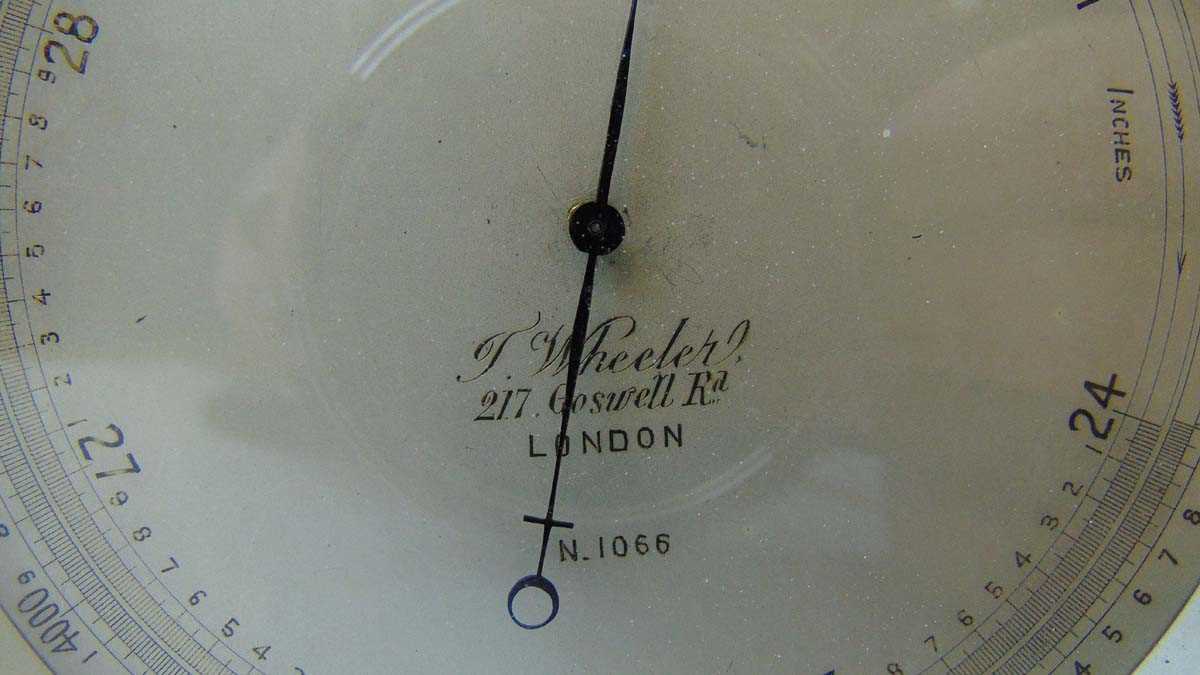 An early 20th century British naval compensated barometer by T Wheeler 217 Goswell Road, London, - Image 3 of 3