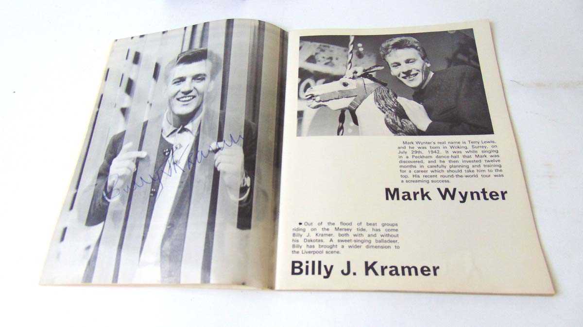 An autograph album covering the 1950' & 60's, to include Paul McCartney, John Lennon & Ringo - Image 28 of 37