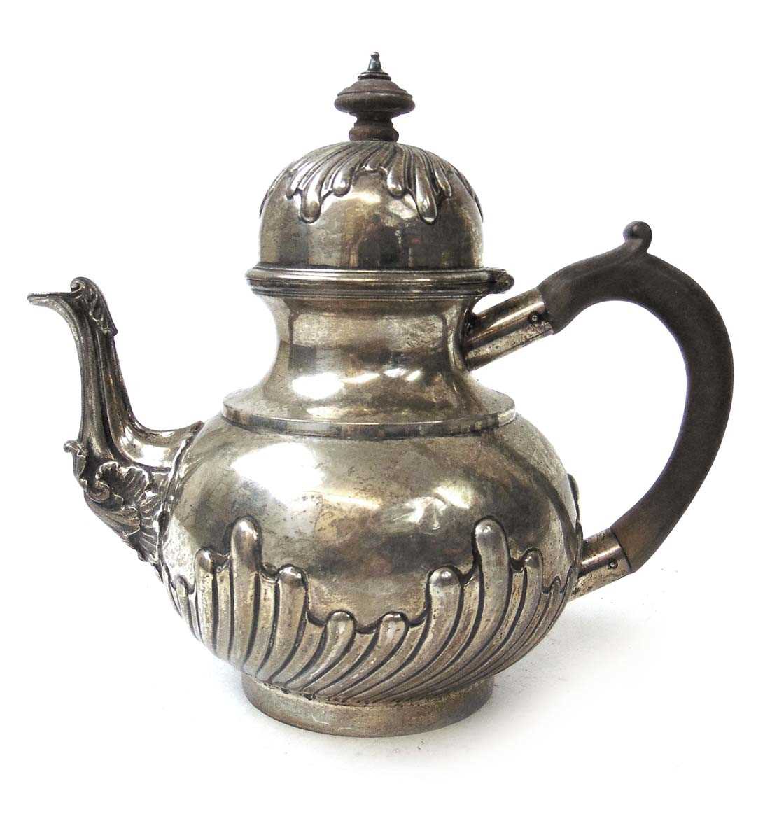 A Victorian silver tea pot, Charles Stuart Harris, London 1883, the spout with foliate scroll cap - Image 2 of 3