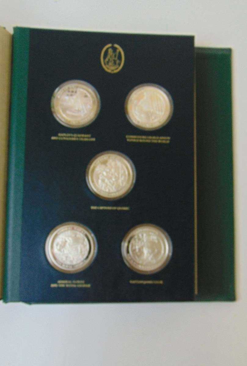 John Pinches, an album of twenty-five sterling silver medallions, 'The Mountbatten Medallic - Image 6 of 6
