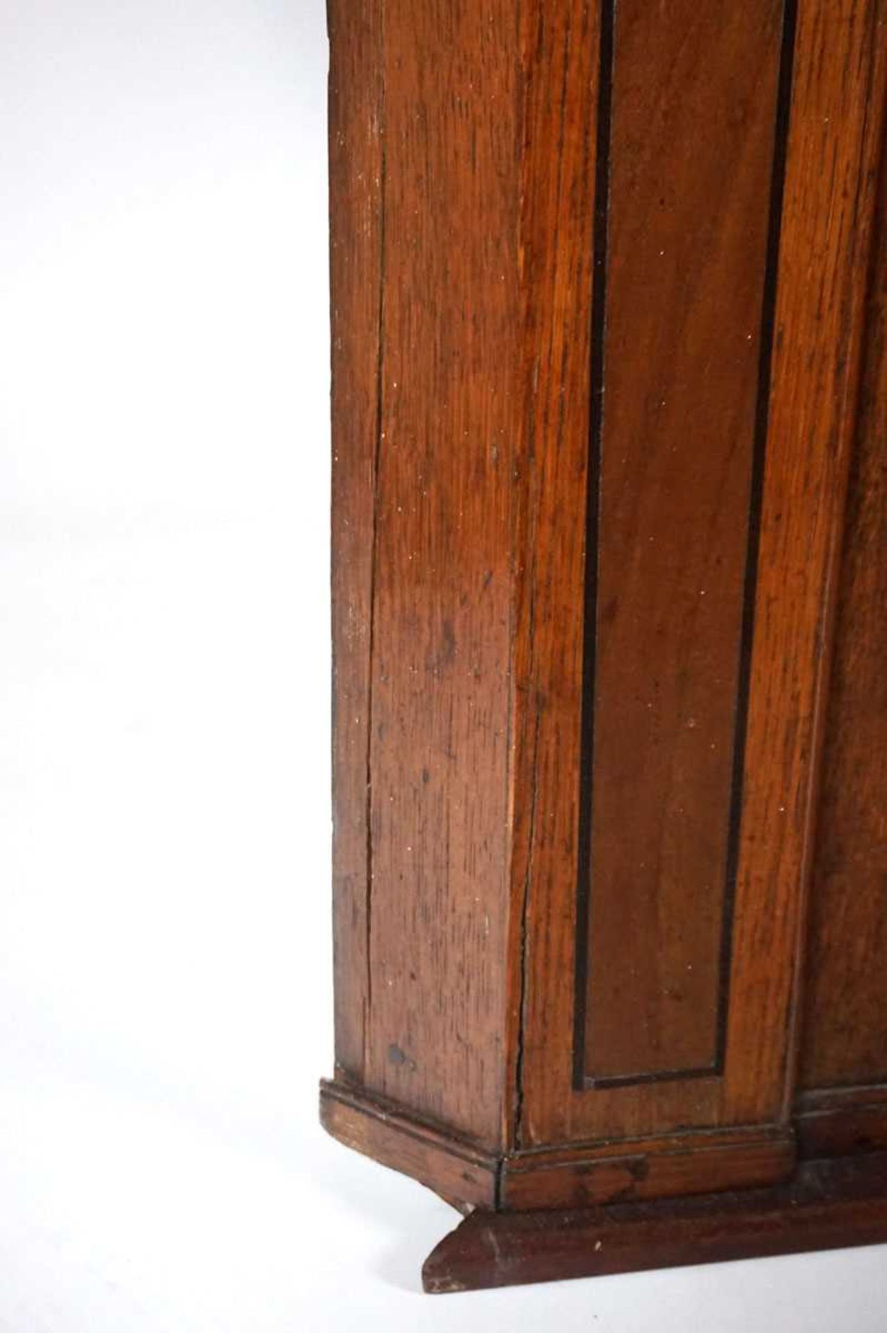 A provincial 19th century oak wall mounted corner cupboard, the door with inlaid ebony shield - Image 6 of 12