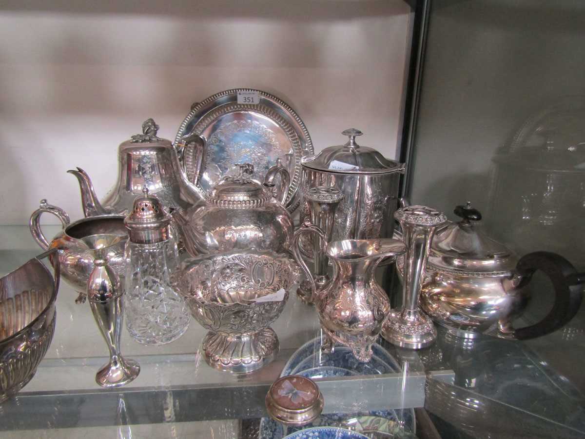 An assortment of silver plated ware to include jugs, teapots, lidded pot, tray, etc