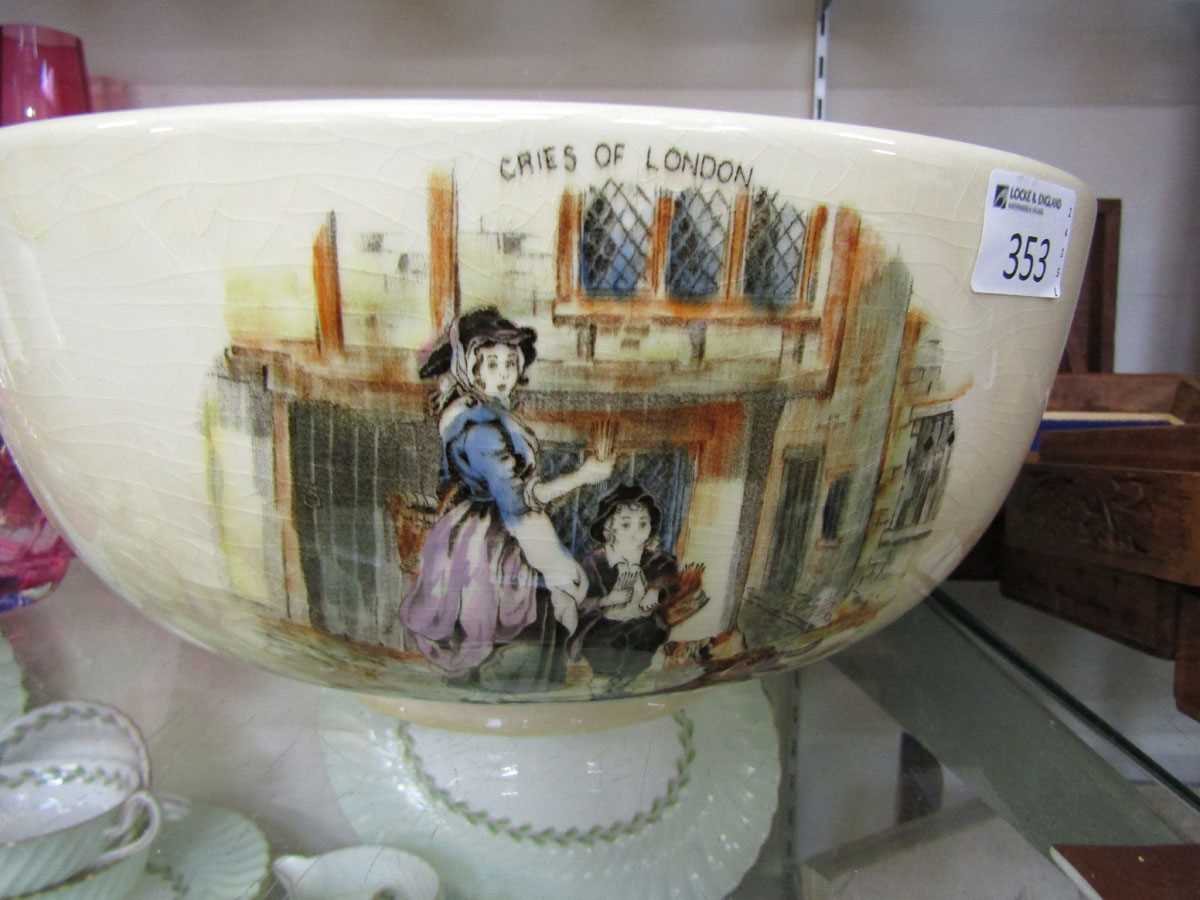 A Crown Devon 'Cries Of London' ceramic serving bowl - Image 2 of 2