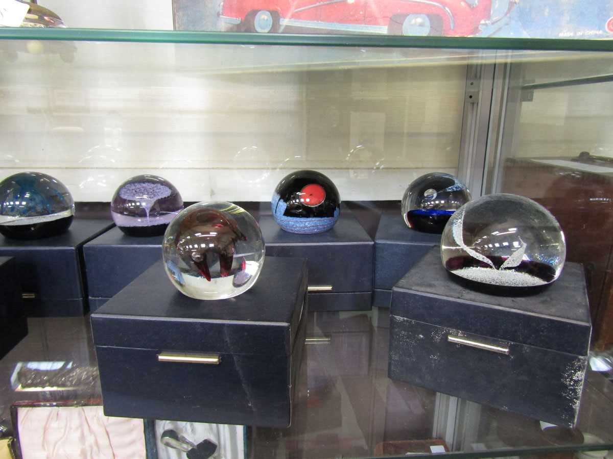 An assortment of ten boxed Caithness Glass paperweights - Image 3 of 3