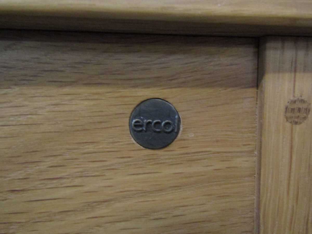 A modern Ercol occasional table - Image 2 of 2