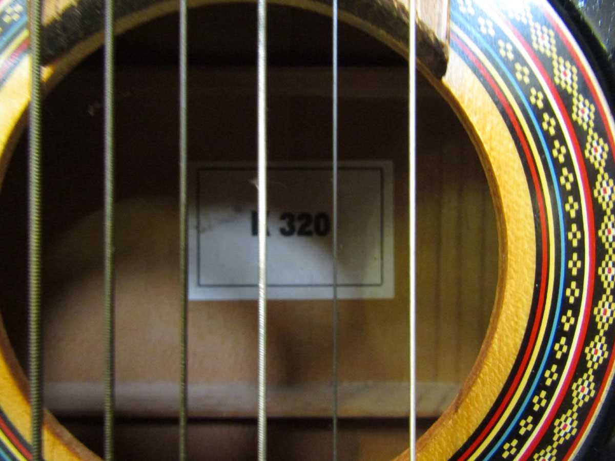 A Spanish style acoustic guitar having label K320 inserted - Image 2 of 2