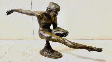 CONTEMPORARY SCHOOL SCULPTURE STUDY OF AN ATHLETE, cast bronze, 37cm high, 65cm wide, 15cm deep