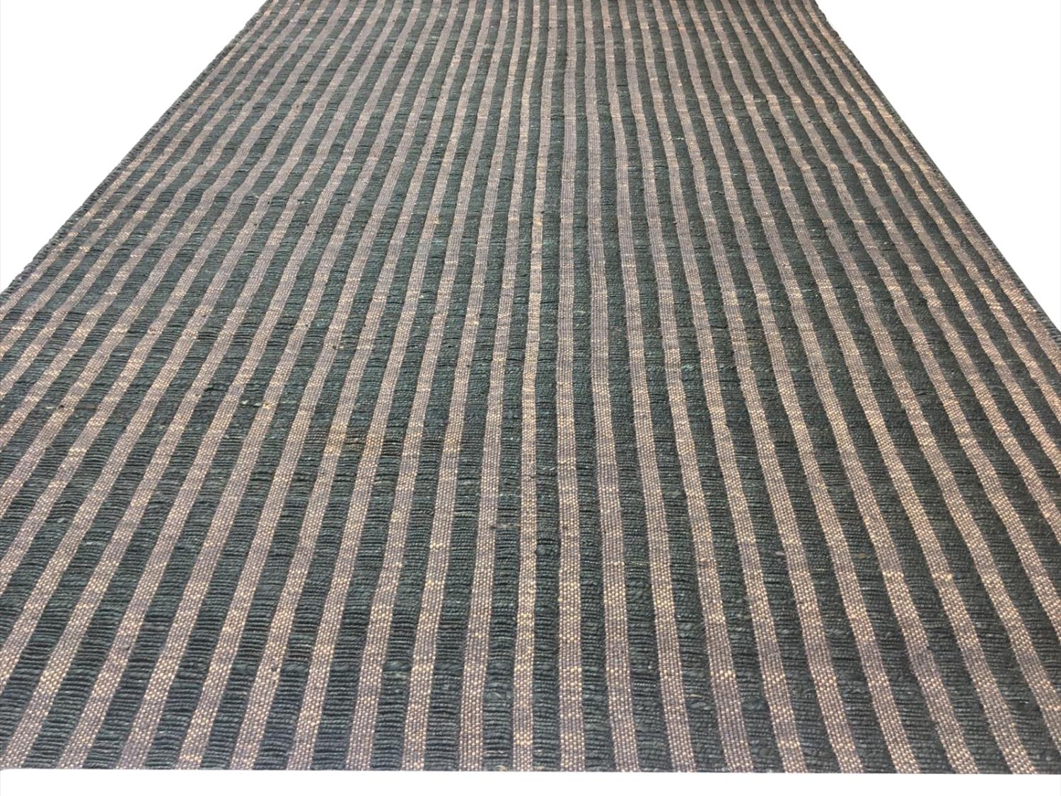 NATURAL JUTE CARPET, 300cm x 200cm.