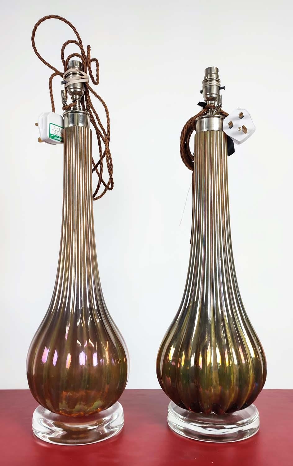 PAOLO MOSCHINO AMBER RIBBED ART TABLE LAMPS, a near pair, 65.5cm H at tallest approx. (2) - Image 3 of 17