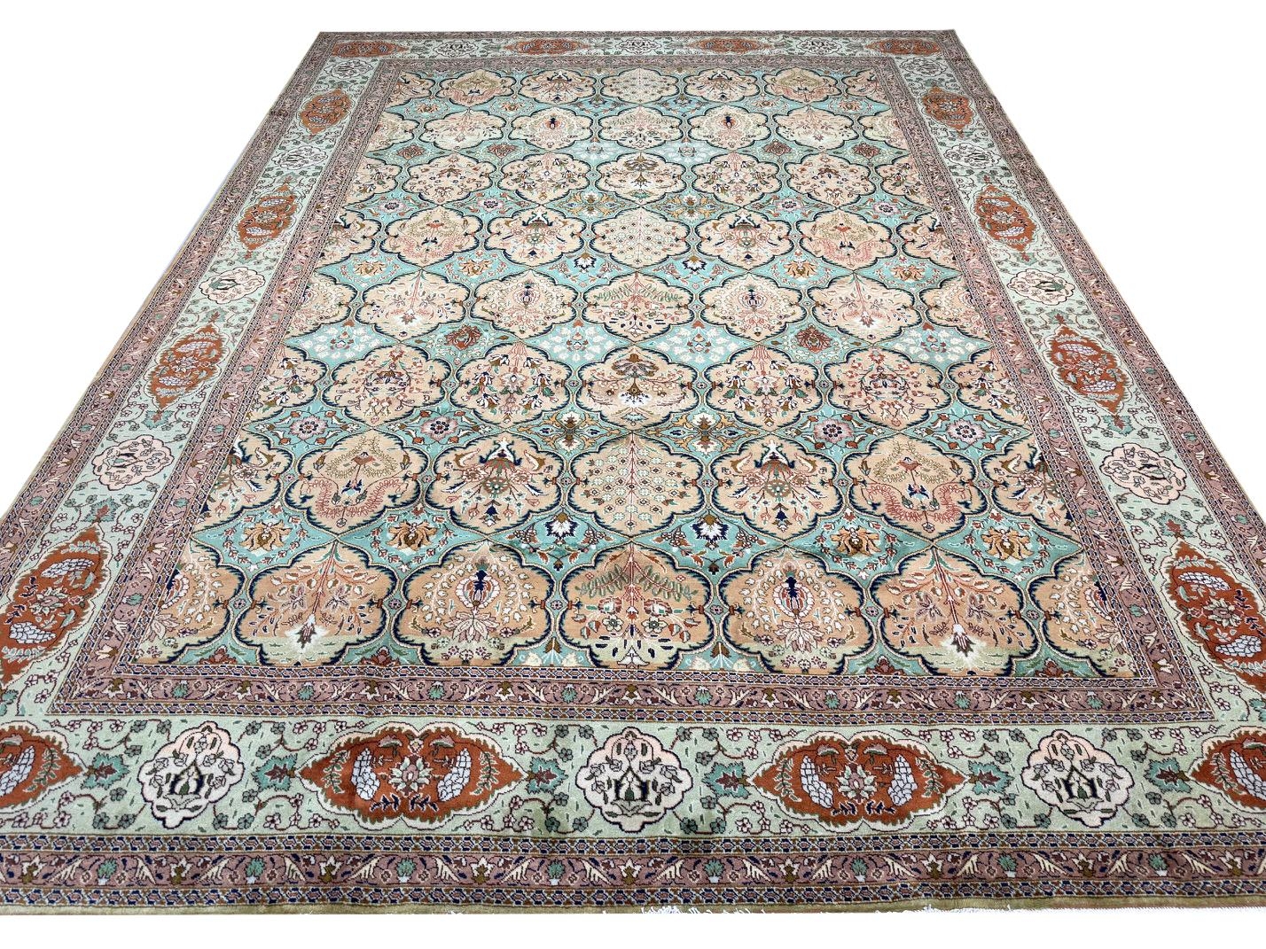 A FINE UNUSUAL PERSIAN TABRIZ CARPET, 400cm x 293cm. - Image 2 of 11