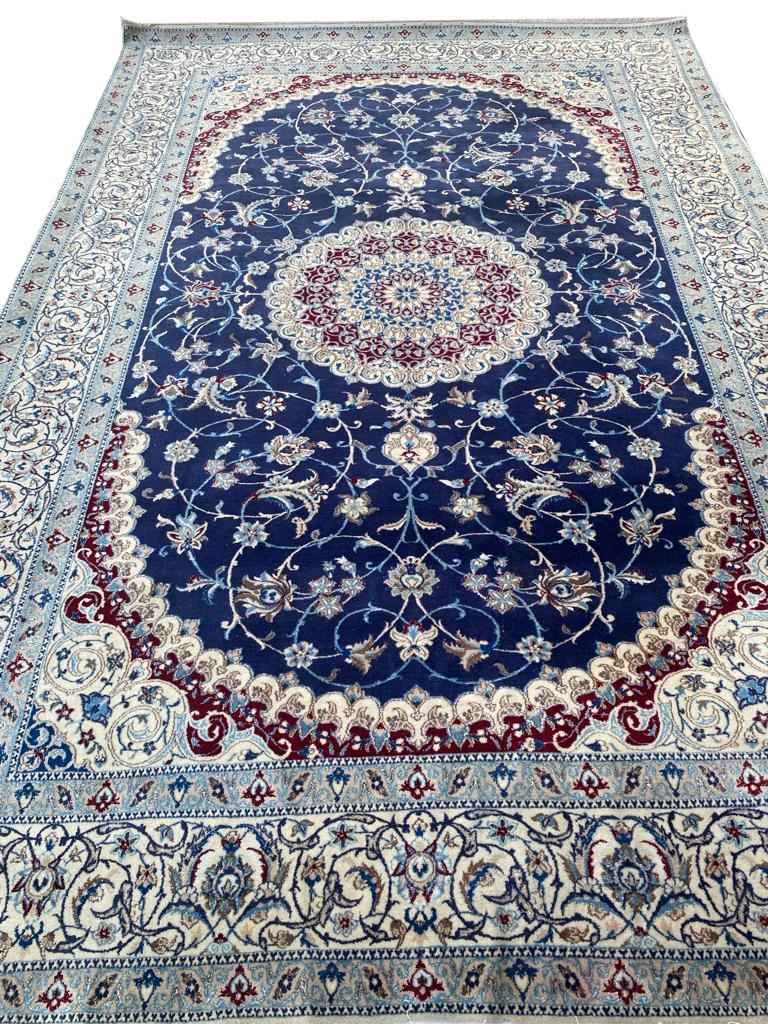 FINE PART SILK PERSIAN ISPHAHAN DESIGN CARPET, 260cm x 180cm. - Image 2 of 11