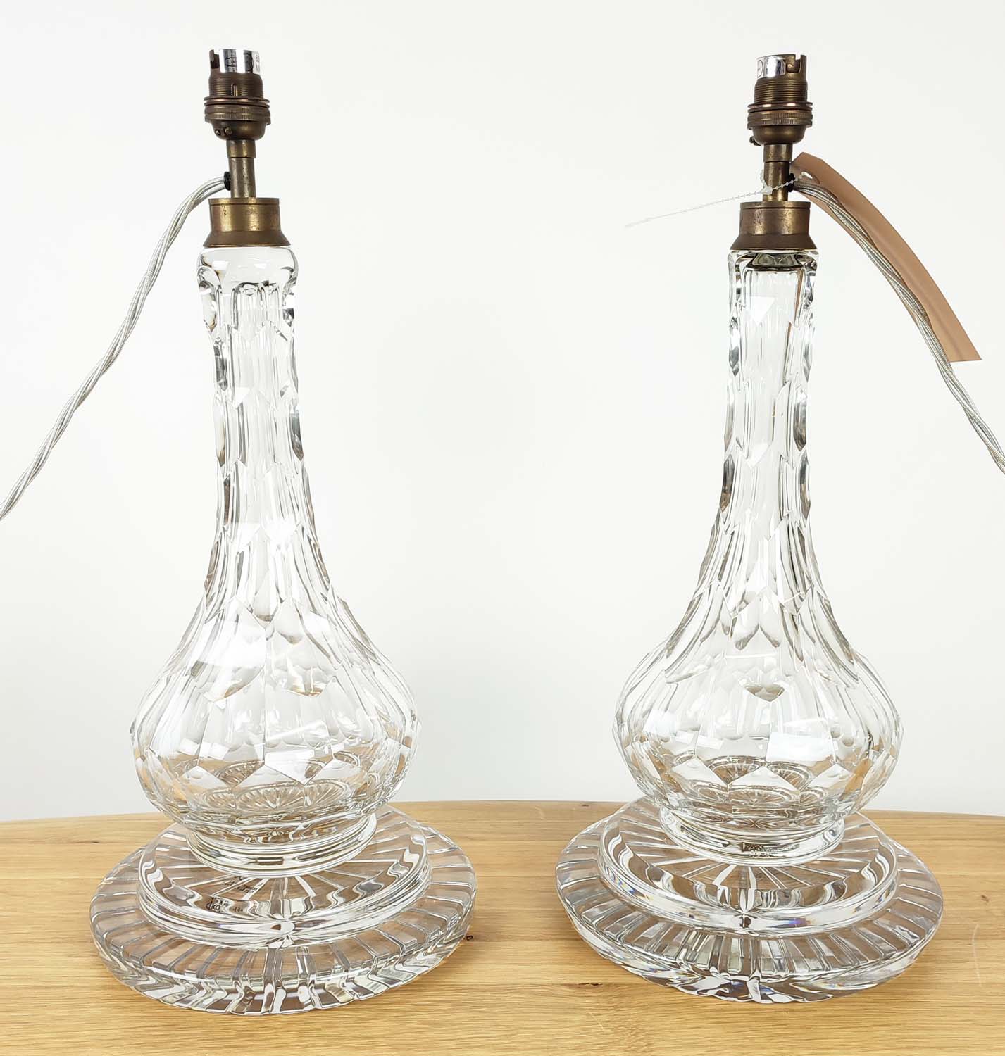 VAUGHAN TABLE LAMPS, a pair, 47cm H. (2)