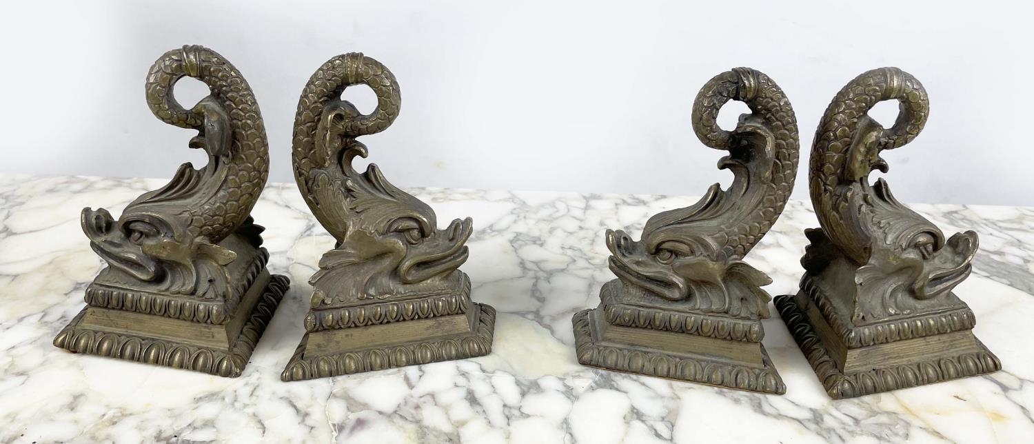 DOOR STOPS, four, Regency style bronze dolphins, 20cm H x 12cm W x 12cm L. (4) - Image 6 of 6