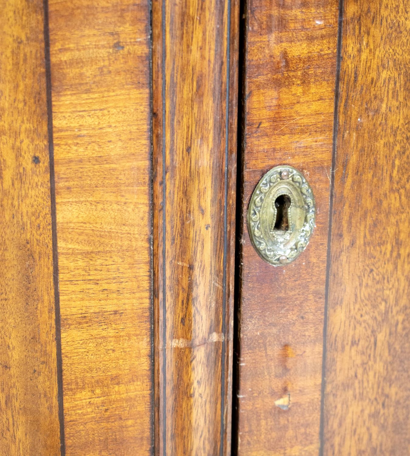 DEMI LUNE CABINET, 96cm H x 93cm x 46cm, 19th century mahogany with single door. - Bild 4 aus 5