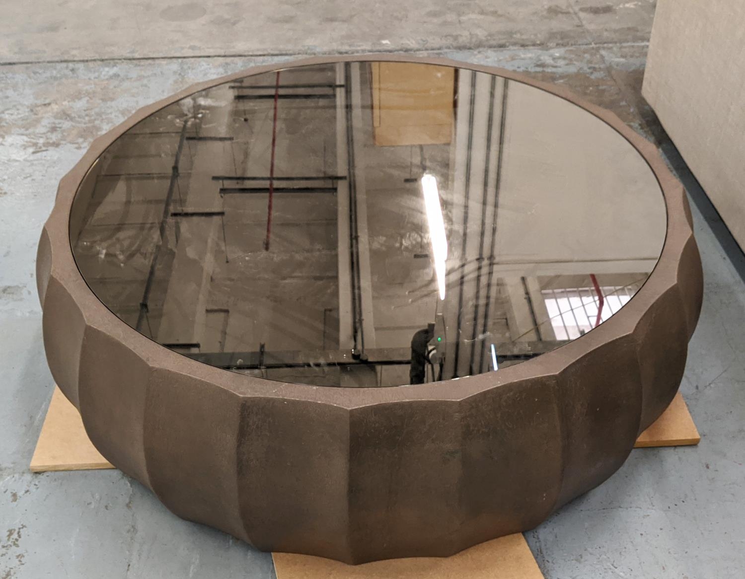 DECORUS COFFEE TABLE, with a mirrored top on a base with a texture finish, 135cm x 41cm H. - Image 3 of 5