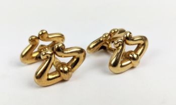 A PAIR OF 18CT GOLD GENTS CUFFLINKS, 20grams approx.