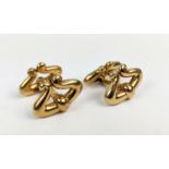 A PAIR OF 18CT GOLD GENTS CUFFLINKS, 20grams approx.