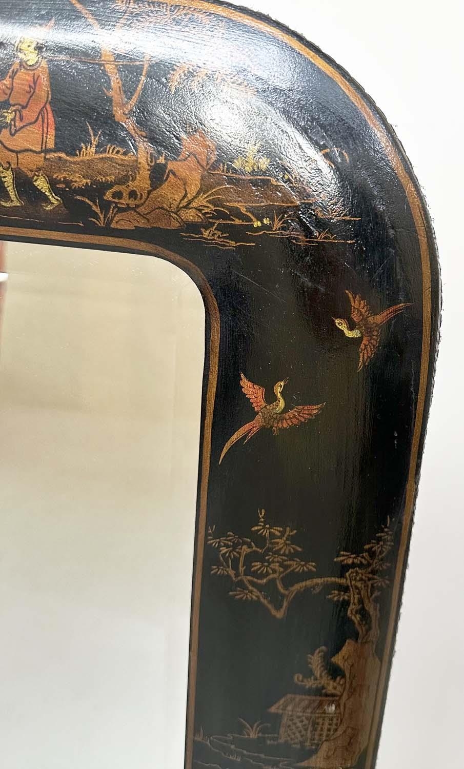 WALL MIRROR, early 20th century lacquered rounded rectangular with gilt polychrome Chinoiserie - Bild 2 aus 9