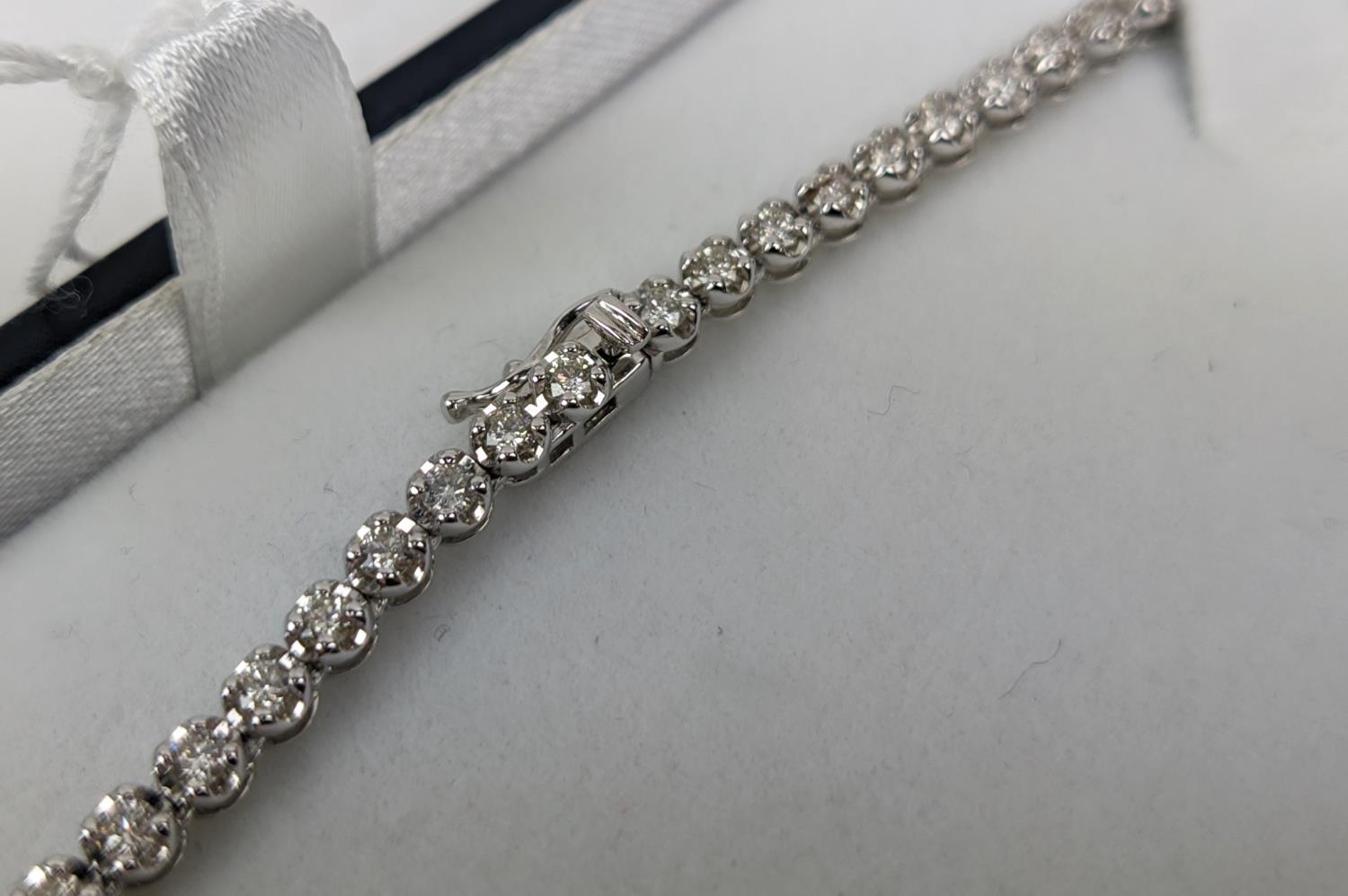 AN 18CT WHITE GOLD DIAMOND SET NECKLACE, set with approximately 140 round brilliant cut diamonds, - Image 3 of 7