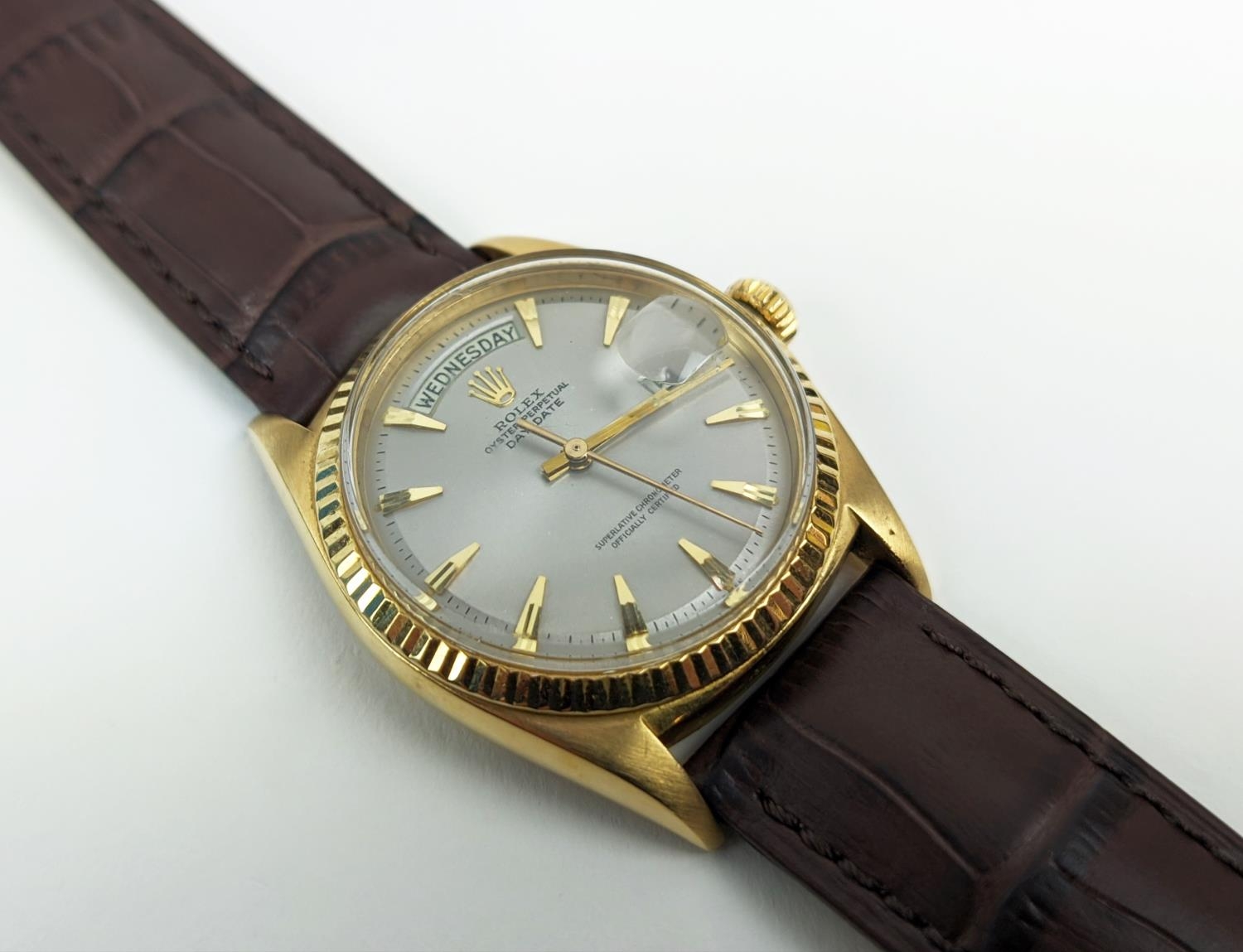 ROLEX OYSTER PERPETUAL DAY DATE WRISTWATCH, circa 1960, 18ct gold case, 36mm diameter, model - Image 3 of 11