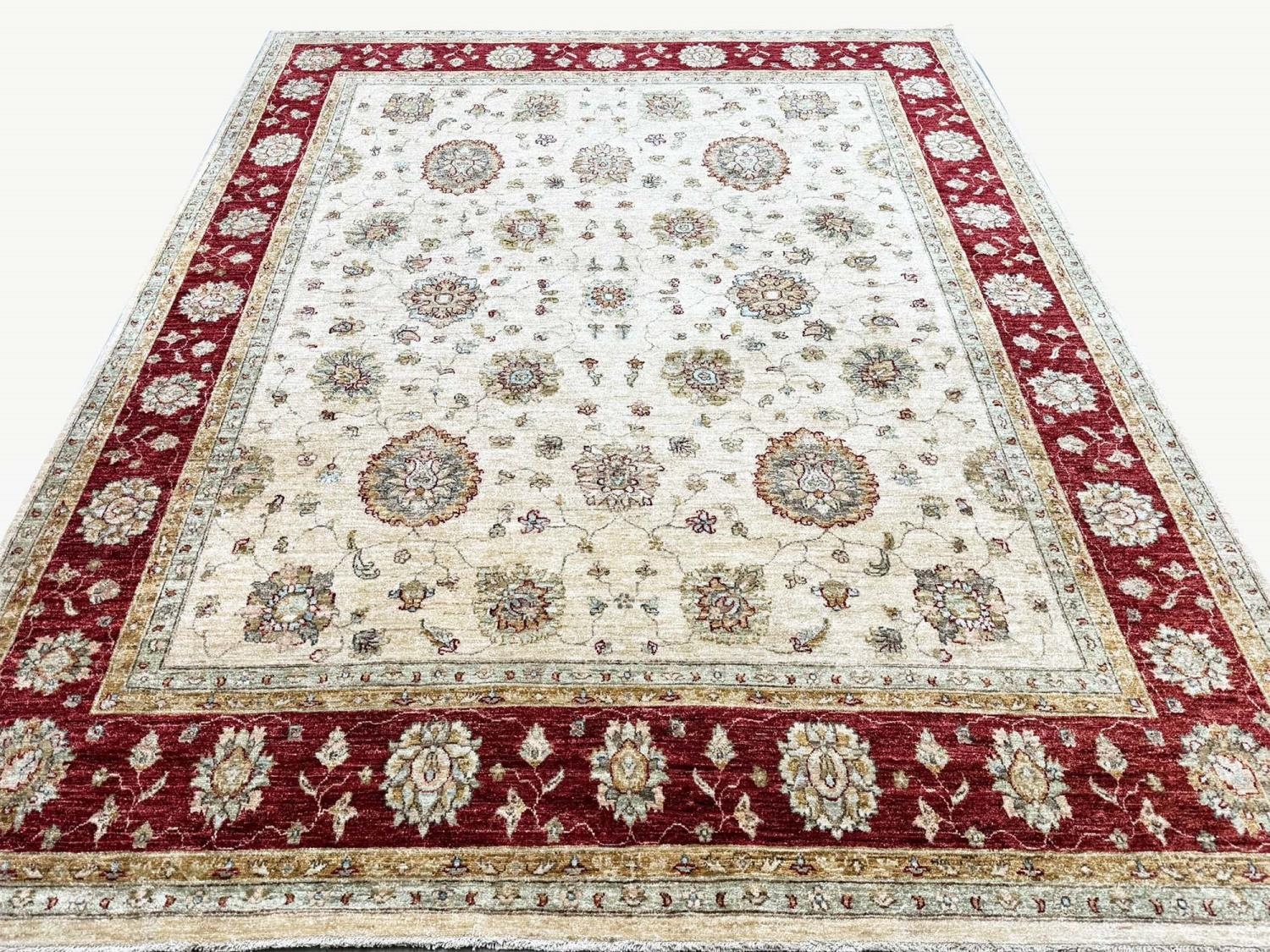 FINE ZEIGLER FEREGHAN CARPET, 290cm x 244cm.