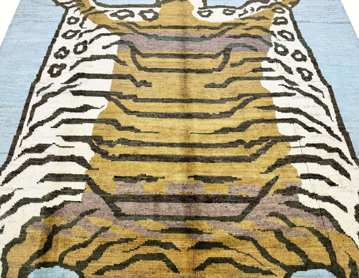 FINE TIBETAN TIGER DESIGN CARPET, 300cm x 210cm. - Image 3 of 4