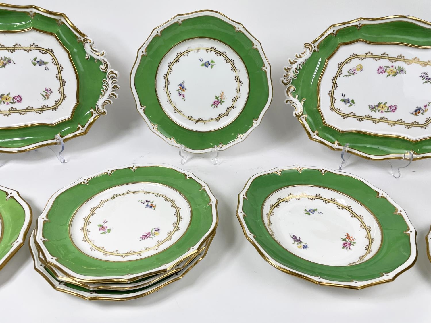 PART DAVENPORT SERVICE, comprising four dinner plates, a side plate, single bowl, a serving tray and - Image 5 of 5