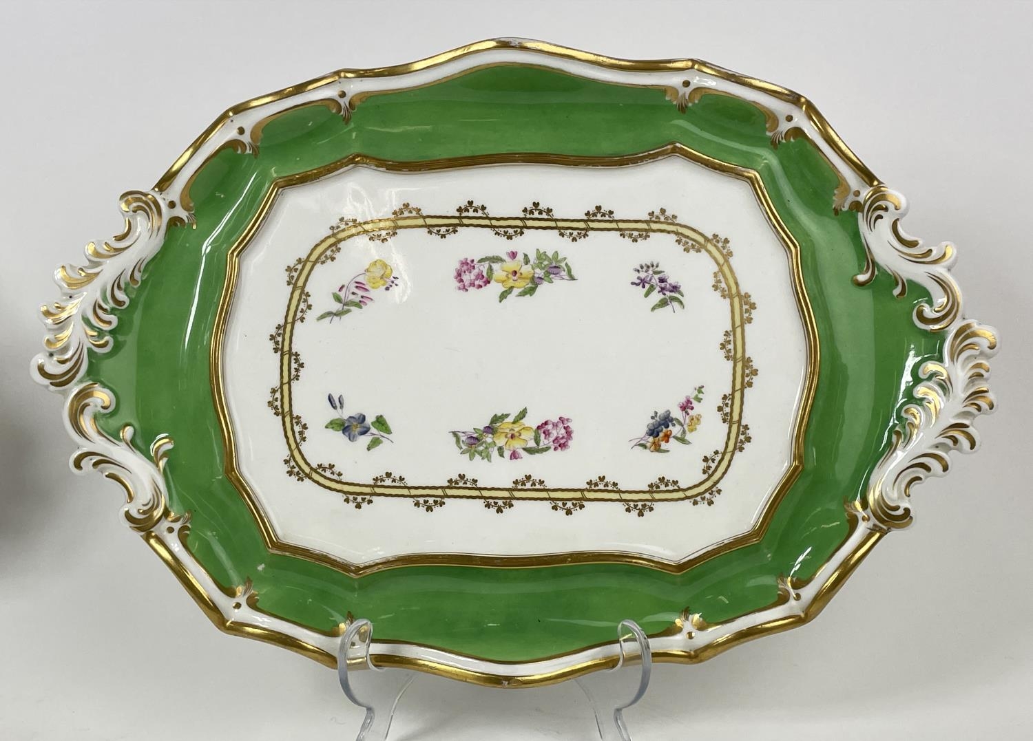 PART DAVENPORT SERVICE, comprising four dinner plates, a side plate, single bowl, a serving tray and - Image 3 of 5