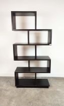 ETAGERE, contemporary counterbalance design, 90.5cm x 34cm x 187cm.