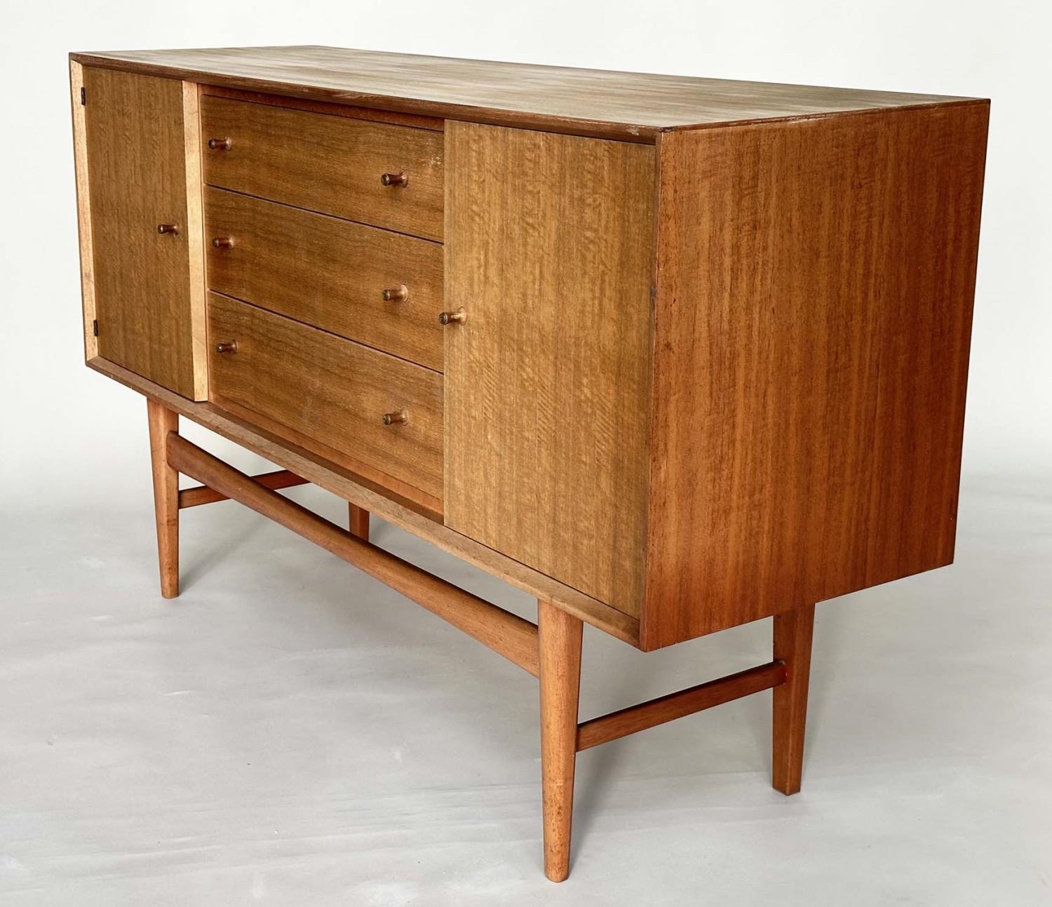 GORDON RUSSELL SIDEBOARD, mid 20th century teak, with three drawers flanked by cupboards stamped - Bild 6 aus 8